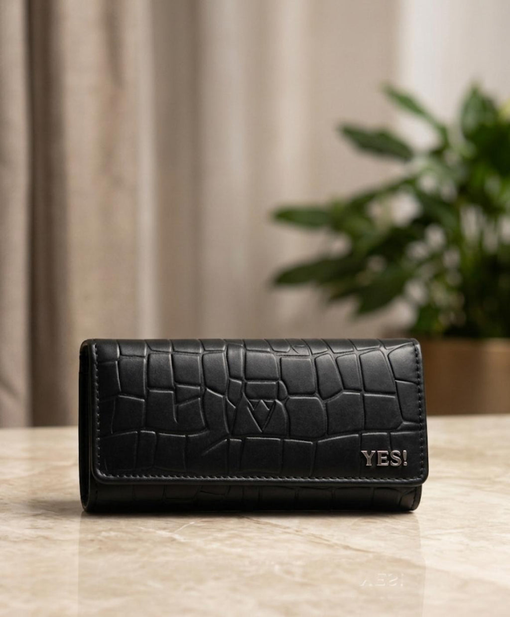 VOYAGER Black Women  Luxury Croc-Embossed Genuine Leather Wallet