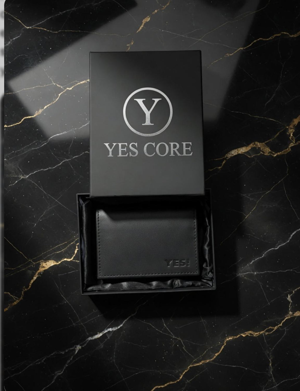 BLACK NIGHT Men's Irish Leather Card Holder | Embossed Design